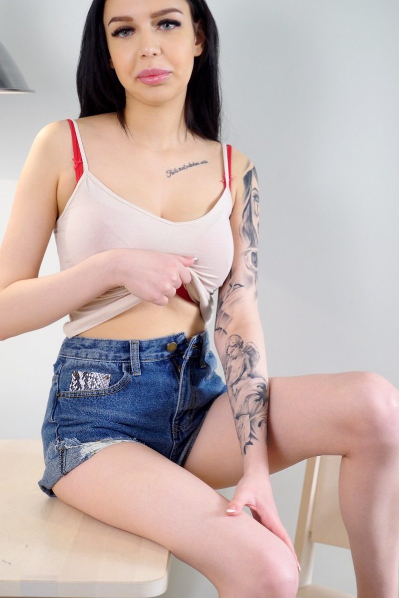 Инна, 23 года, 1 размер груди